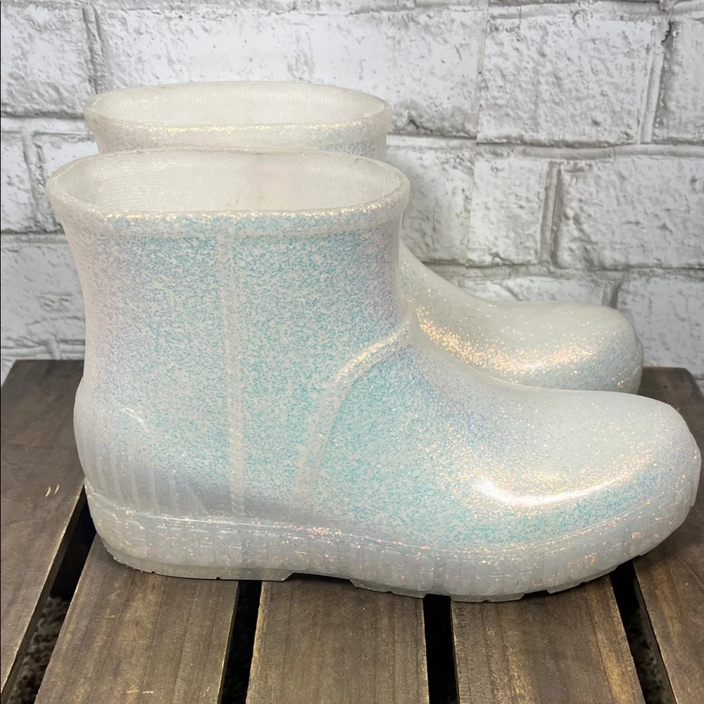 UGG Drizlita Women’s Glitter White Rubber Rain Winter Boots